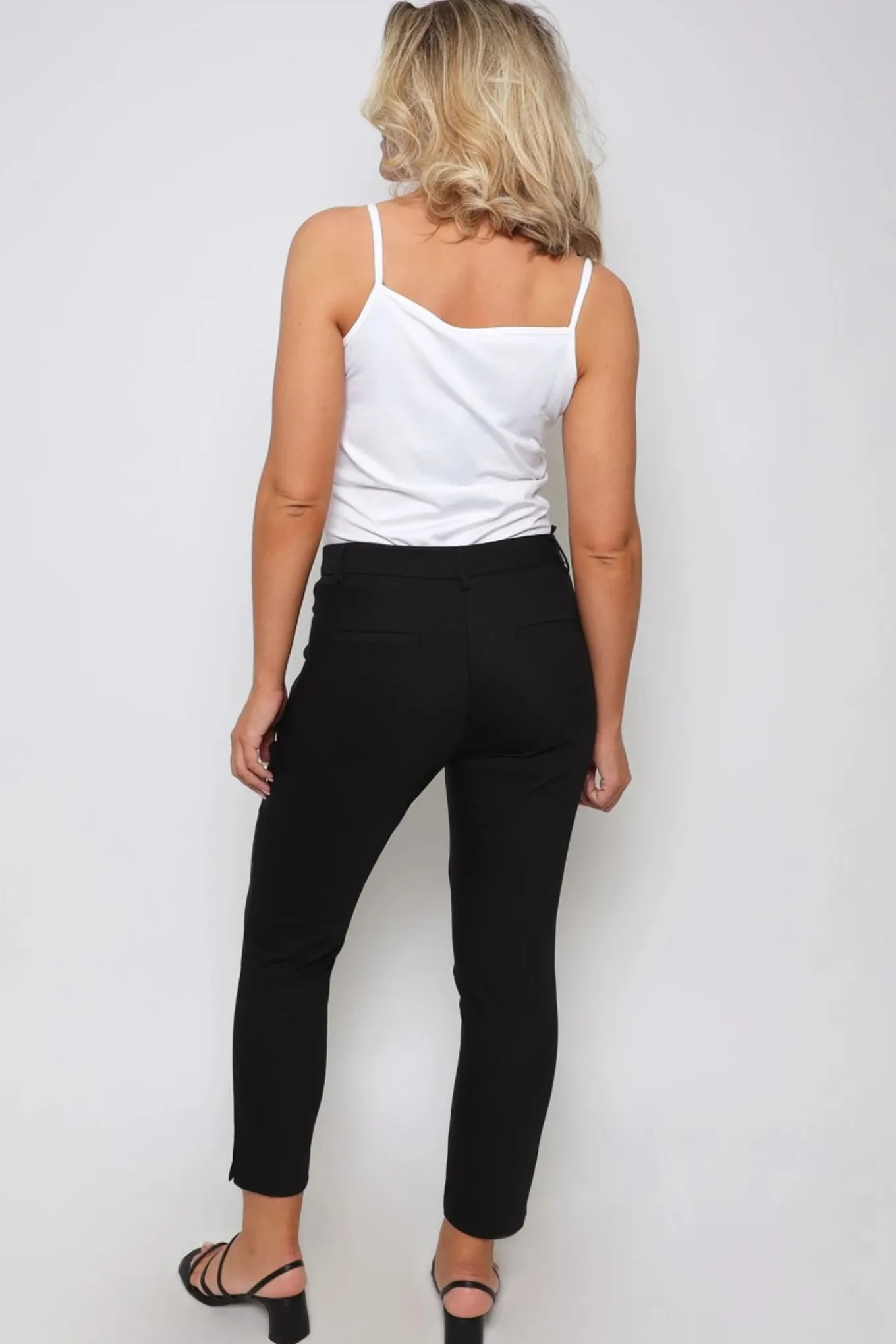 ABELONA Black ABELONA
