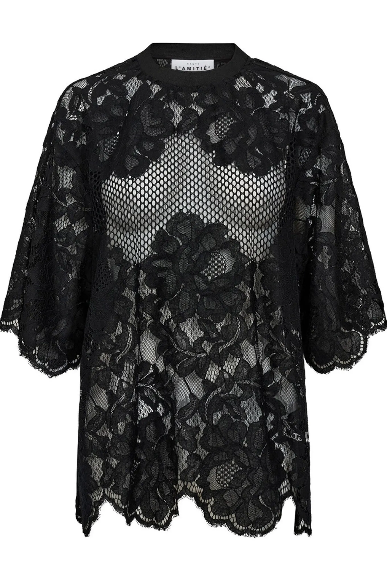 Curvey Lace Hem Tee Black HL10222
