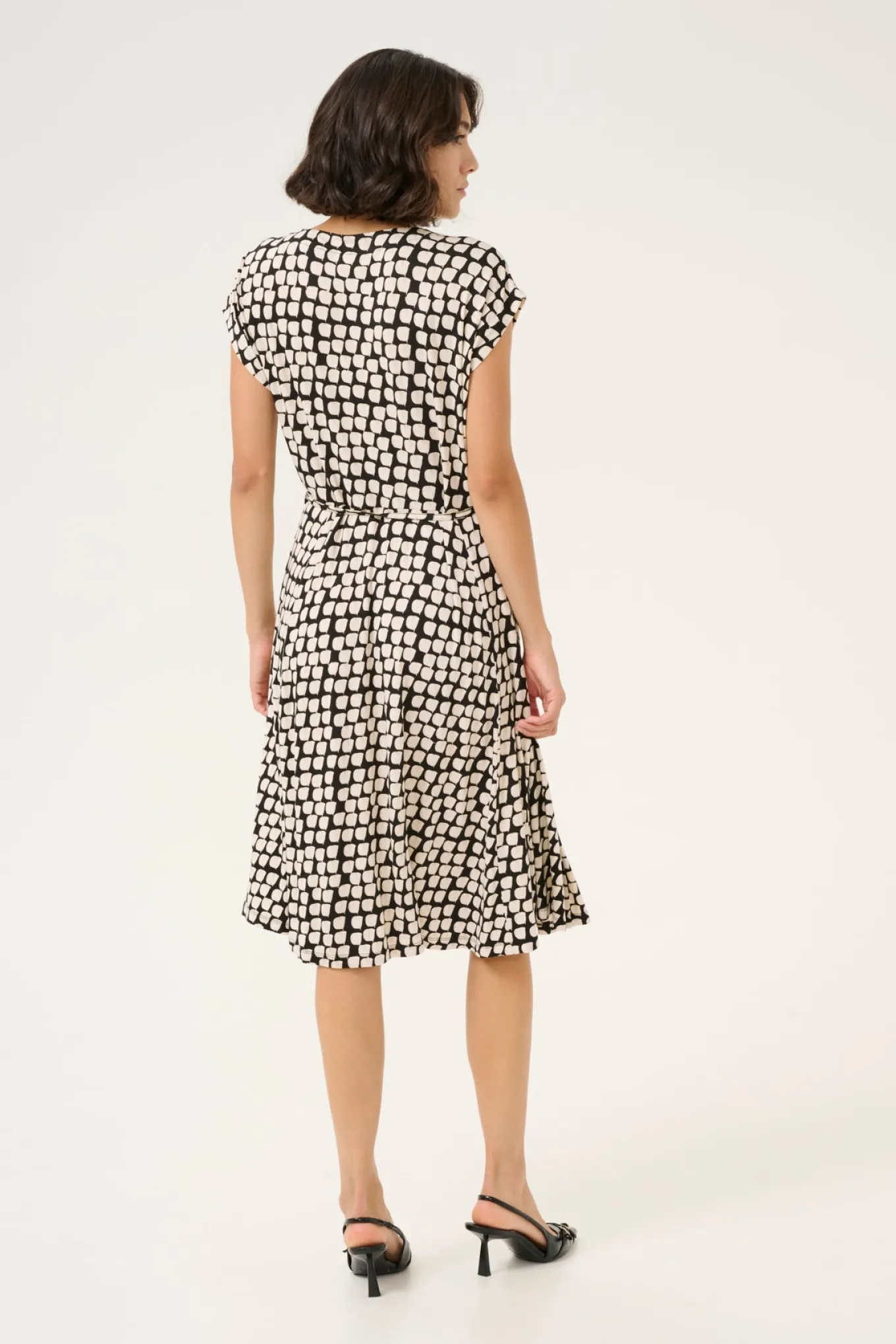 KAbella Jersey Dress Black_Sand Graphic Dot 10508466