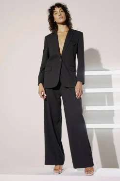 Tailor Black 200619