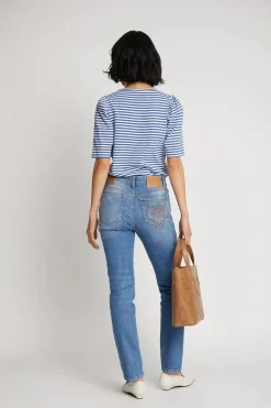 TAULU 37Indigo